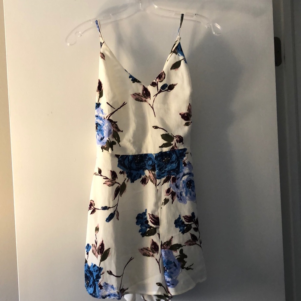 Lush romper size small